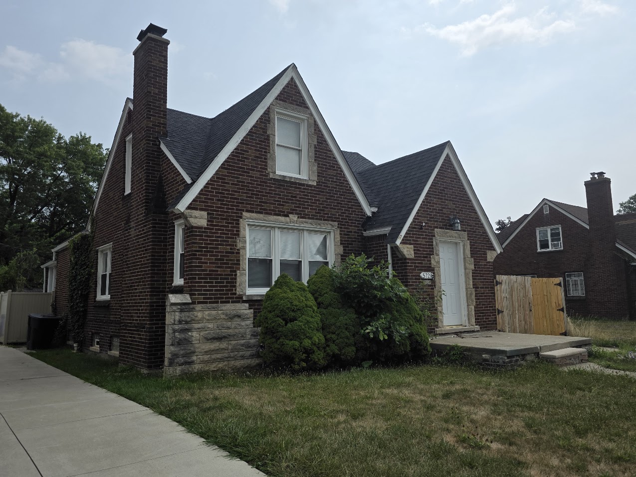 Property thumbnail image